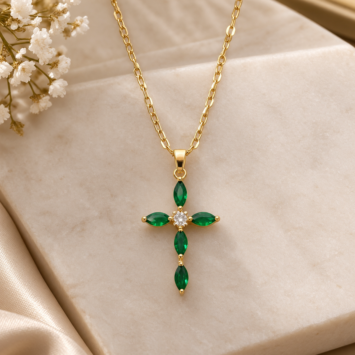 Collier Croix « Esmée »