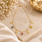 Collier Sarah sur décor beige
