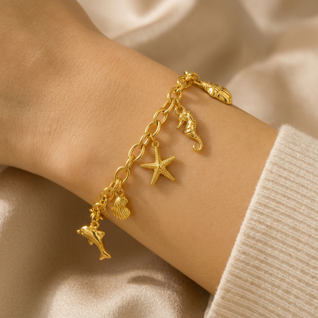 Bracelet Breloque Ariel porté au poignet